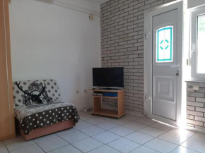 Lovely Apartment in Okrug Gornji near Bocici Beach